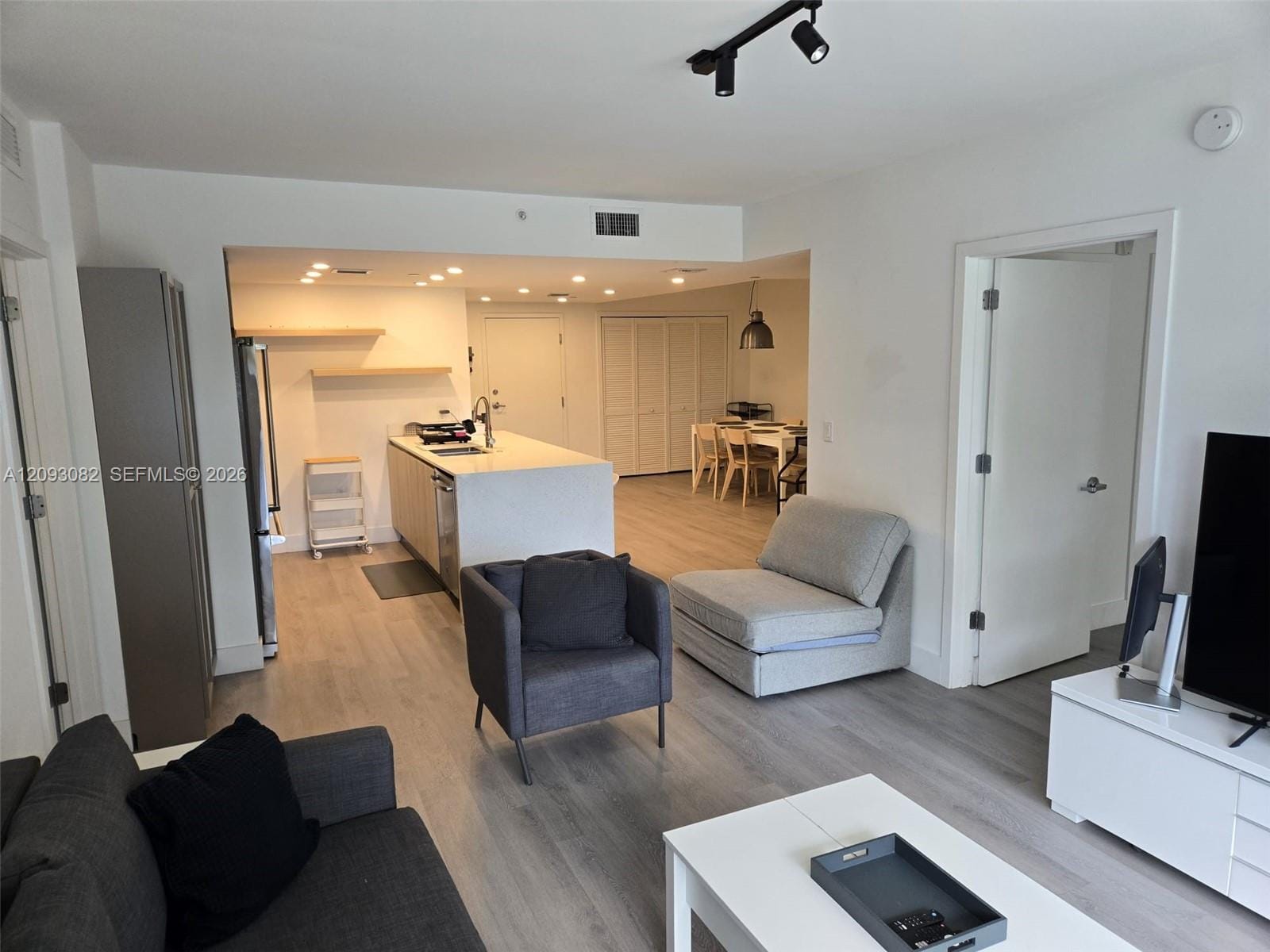 13800 Highland Drive 207 — photo 5