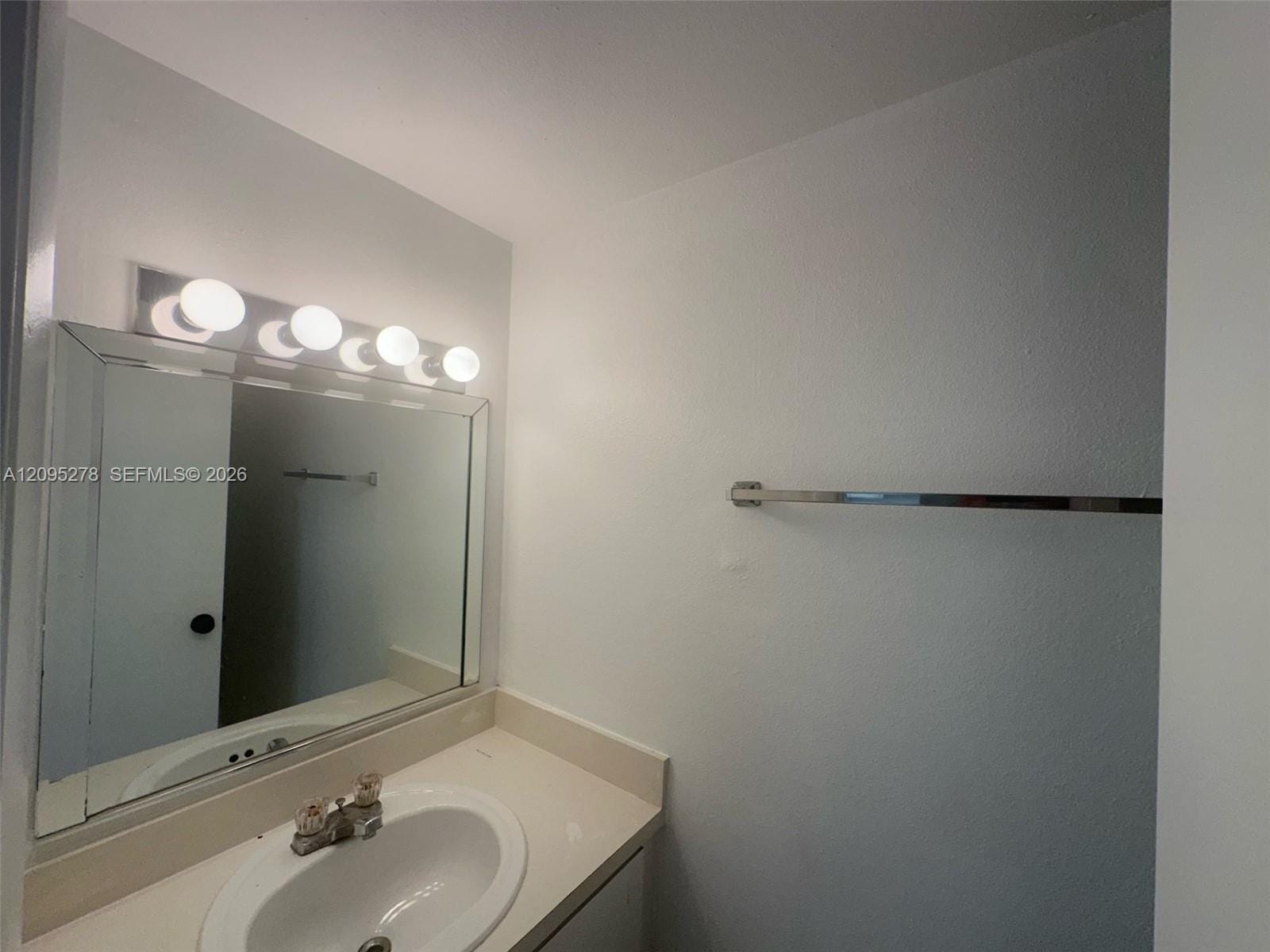 18111 NW 68th Avenue H204, Hialeah, FL 33015 photo 3