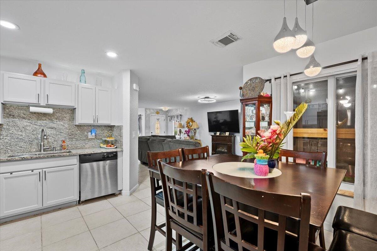 7108 HAWKS NEST Terrace — photo 8