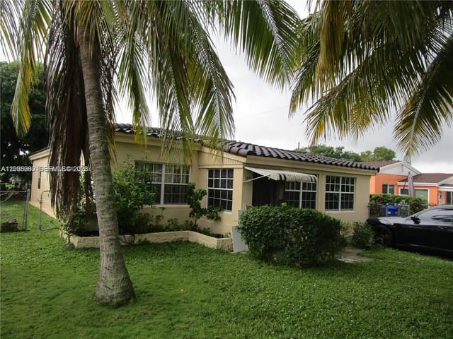 1840 NE 174th Street 1, North Miami Beach, FL 33162