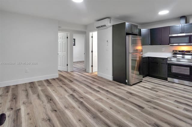 4037 SW 65th Avenue 13, South Miami, FL 33155