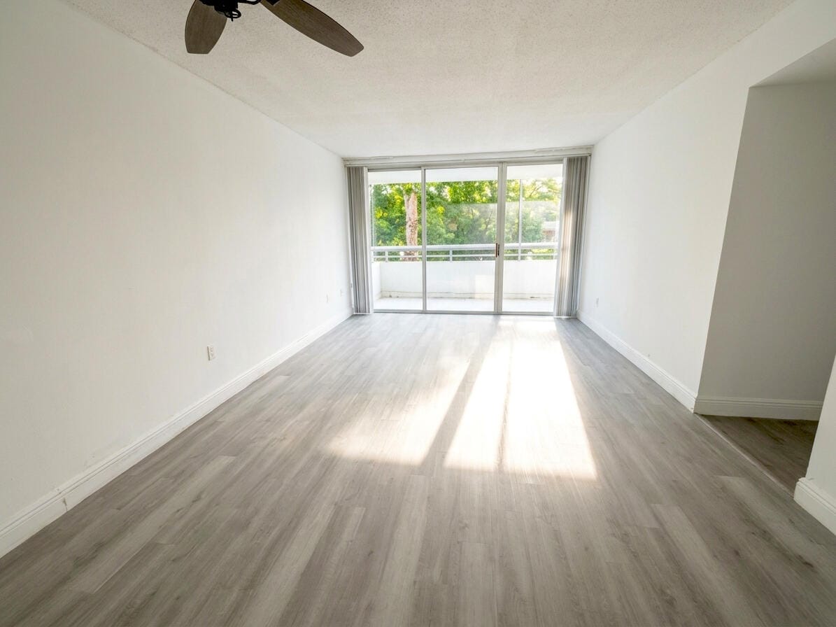 1080 94TH Street 103, Bay Harbor Islands, FL 33154 photo 4