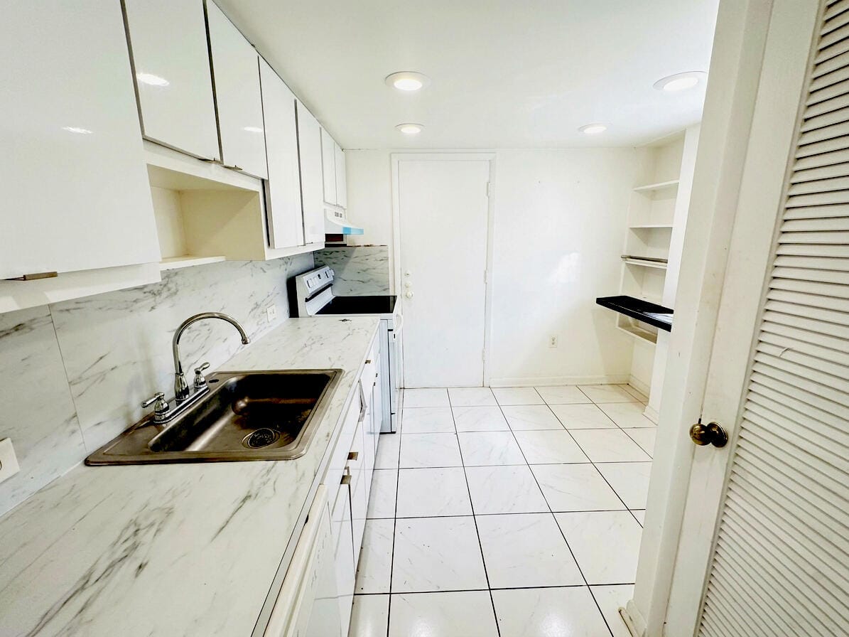 1080 94TH Street 103, Bay Harbor Islands, FL 33154 photo 10