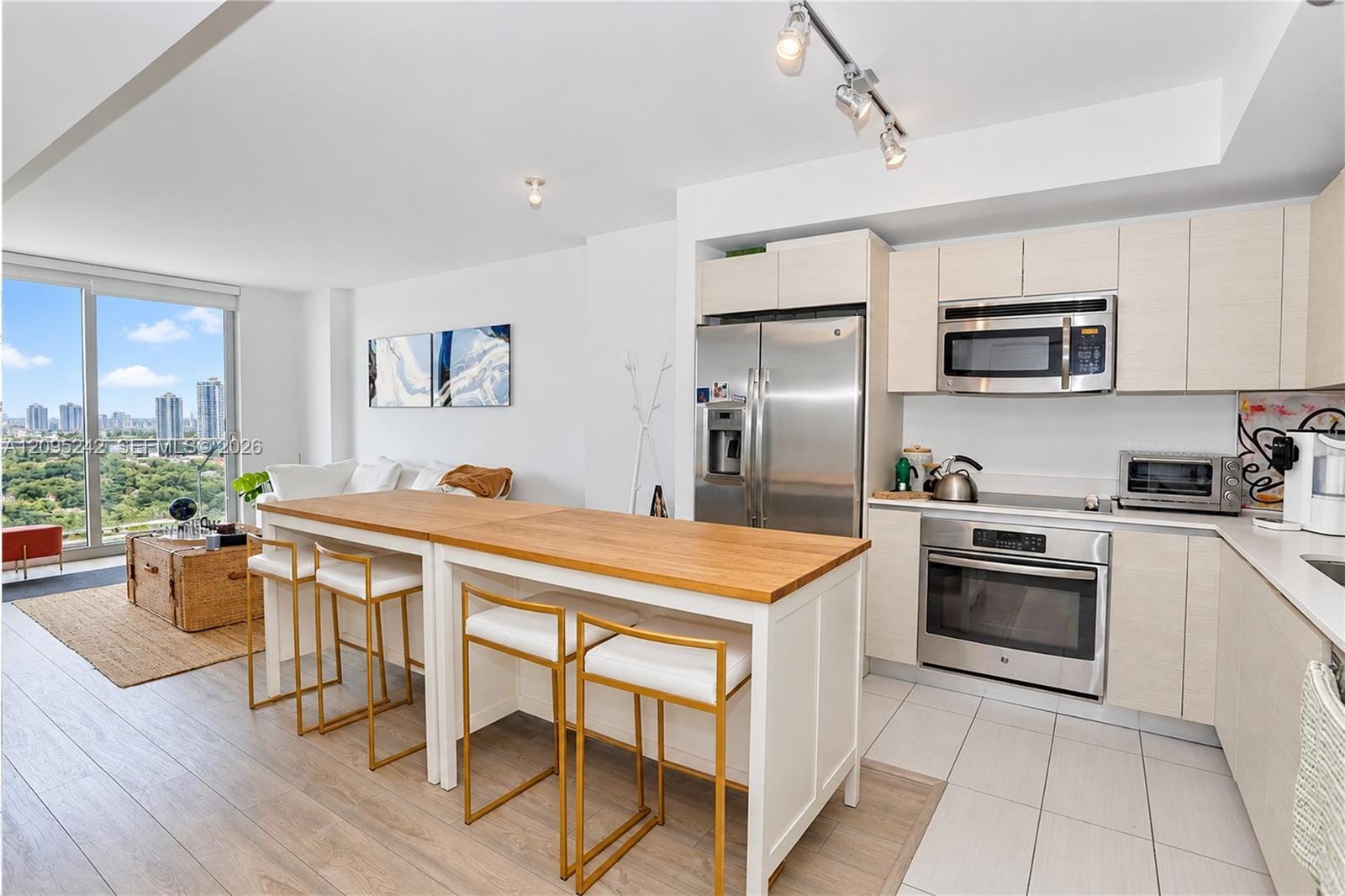 4250 Biscayne Boulevard 1512 — photo 1