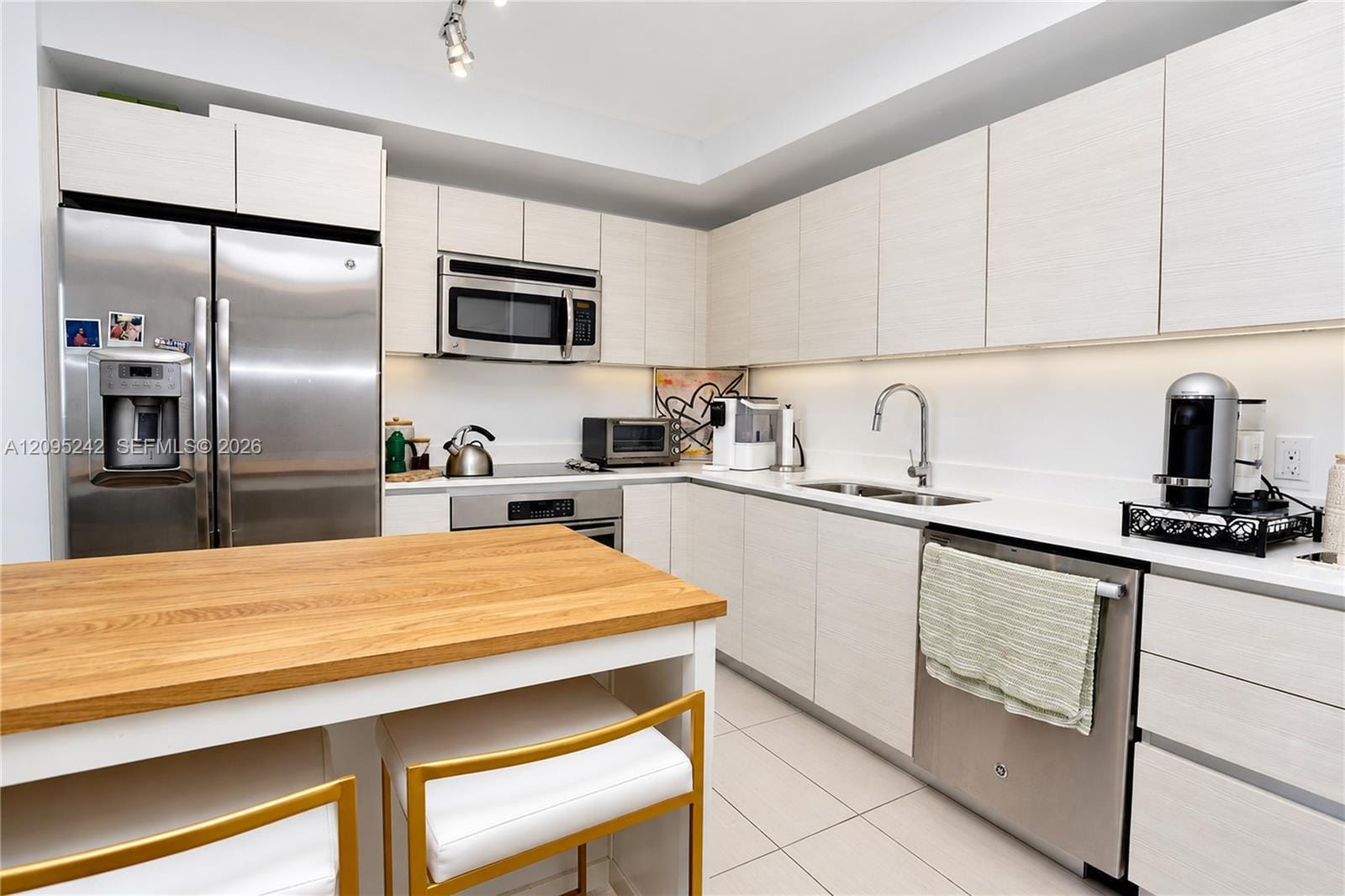 4250 Biscayne Boulevard 1512 — photo 5