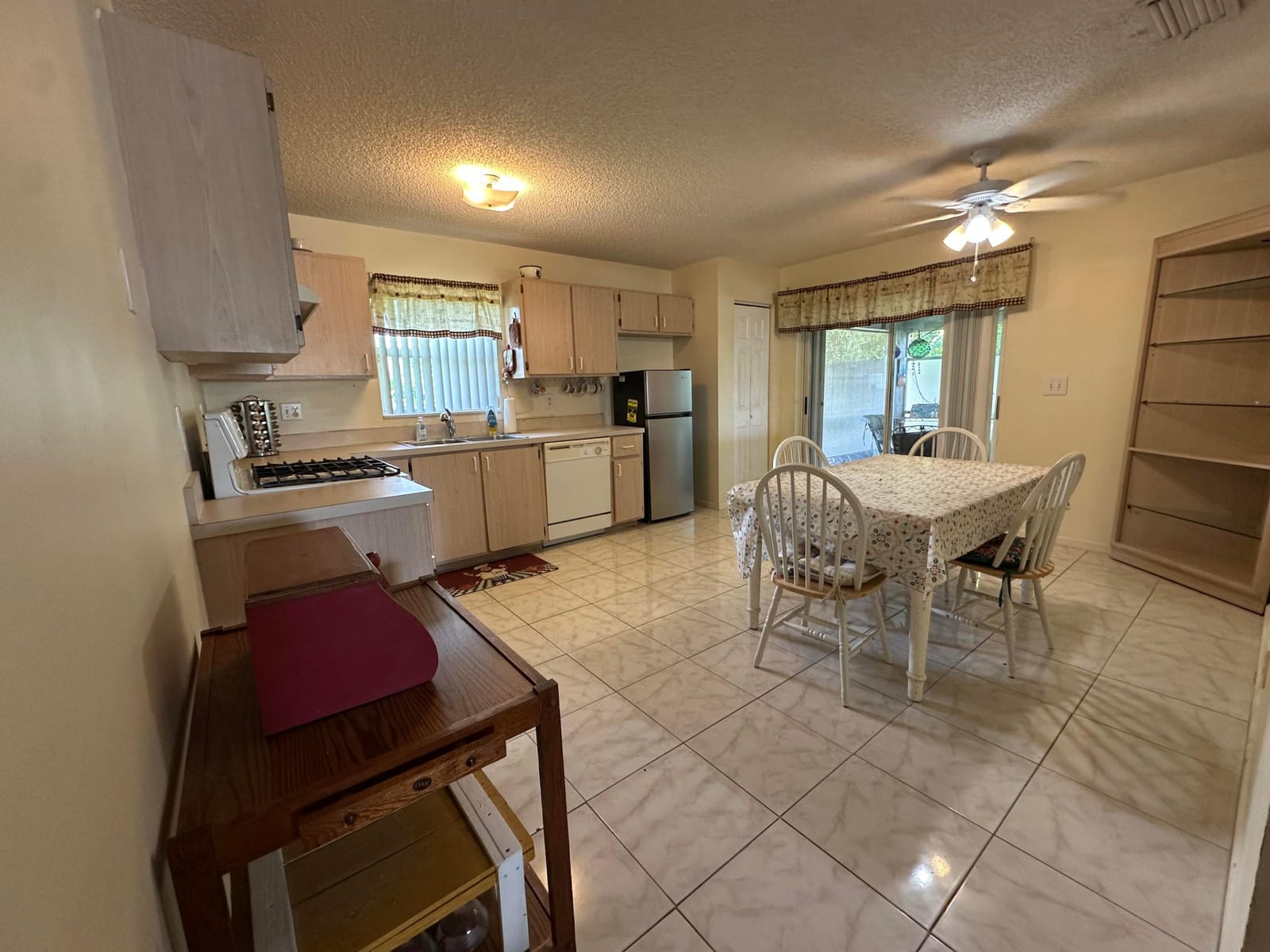 5225 Blueberry Hill Avenue — photo 6
