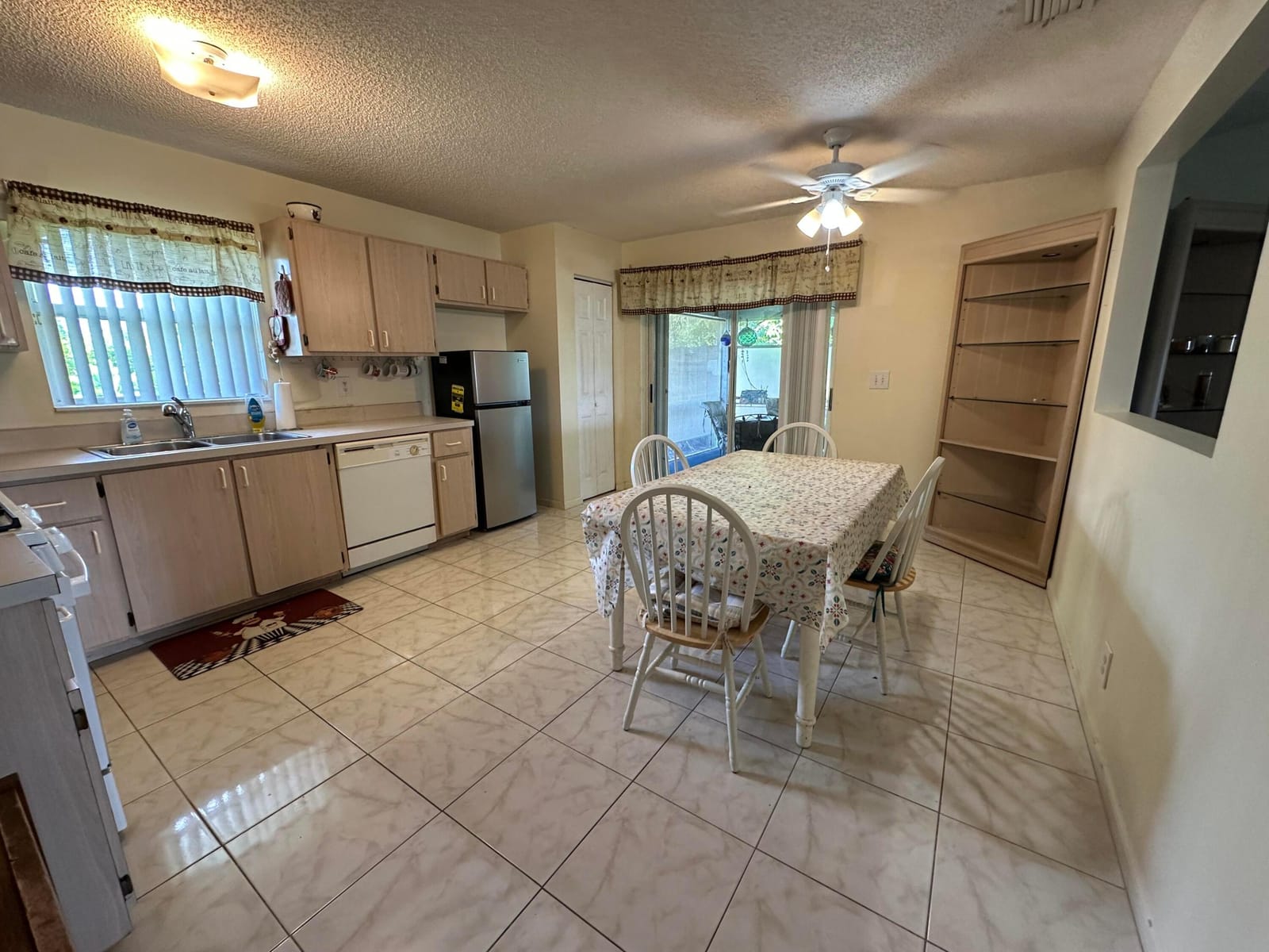 5225 Blueberry Hill Avenue — photo 7