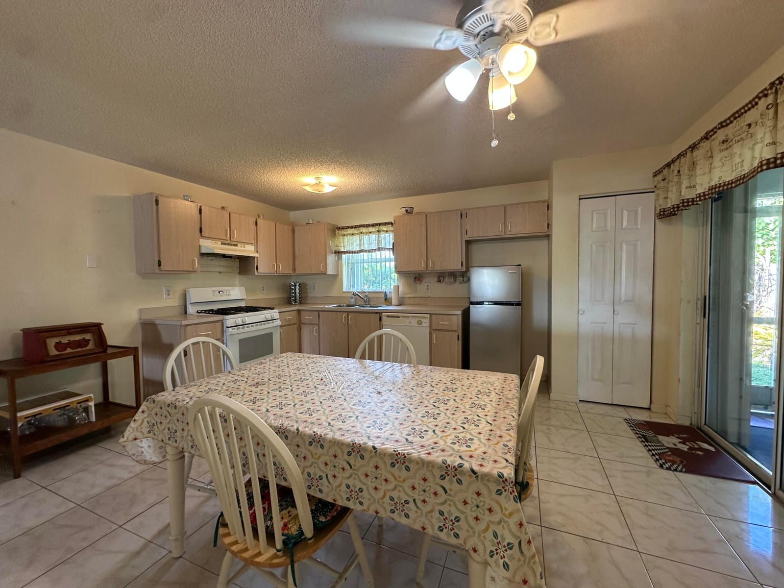5225 Blueberry Hill Avenue — photo 8