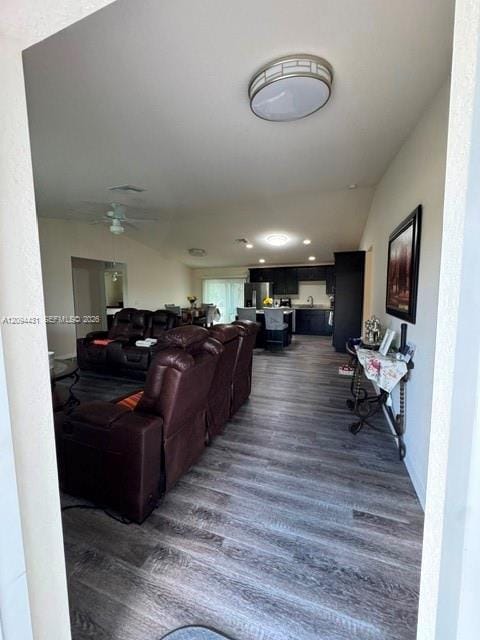 1201 Banjo Court — photo 4
