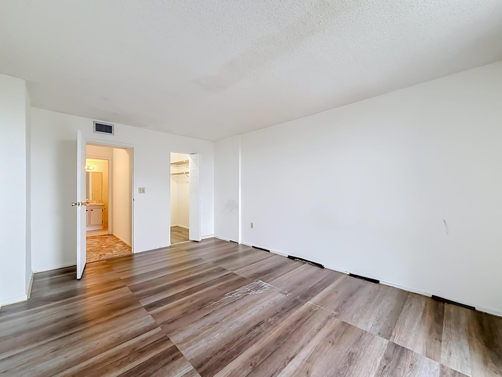 16851 NE 23RD Avenue A608 — photo 6