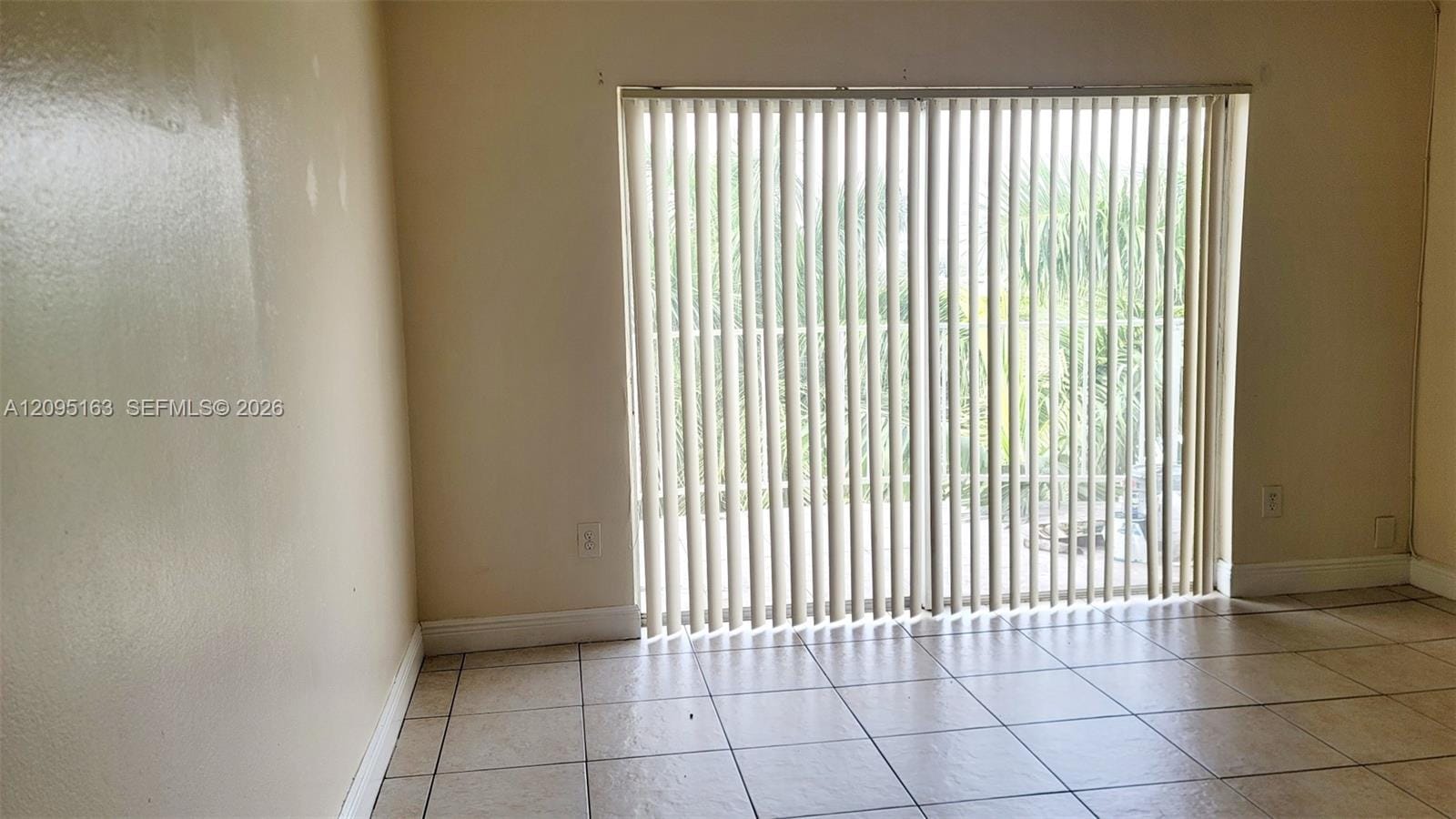 494 NW 165th St Road C-602, Miami, FL 33169 photo 16