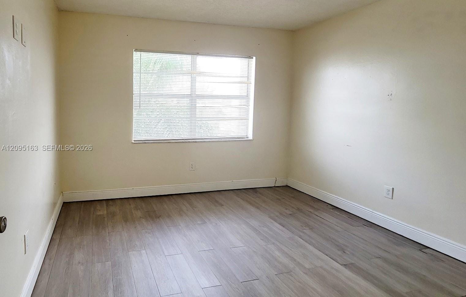494 NW 165th St Road C-602, Miami, FL 33169 photo 21
