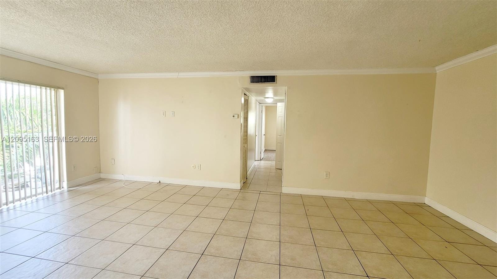 494 NW 165th St Road C-602, Miami, FL 33169 photo 27