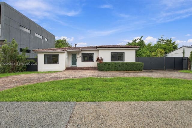 565 East Drive, Miami Springs, FL 33166