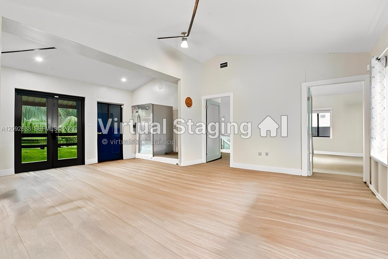 565 East Drive — photo 4