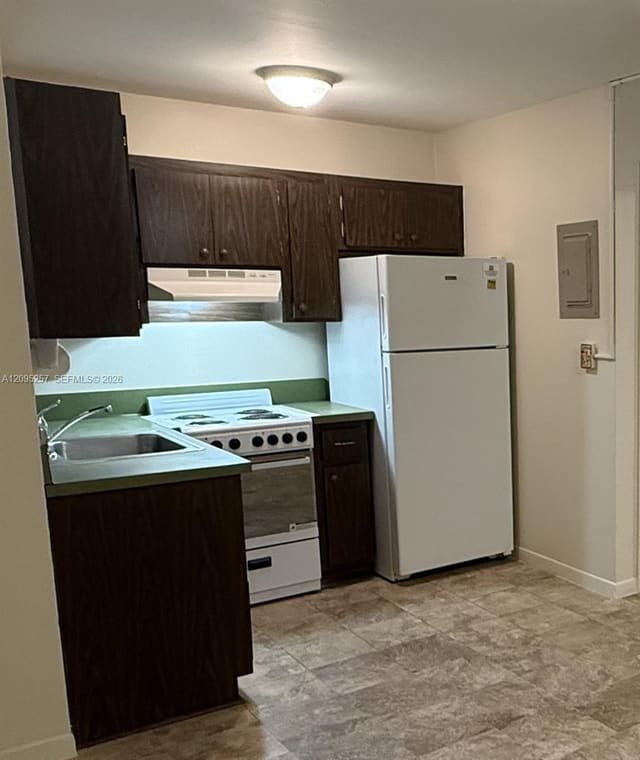 2400 SW 42nd Avenue 1-6, Fort Lauderdale, FL 33317