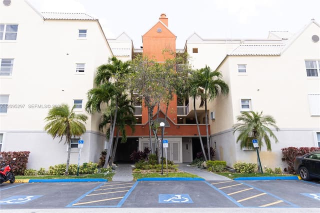 8225 Lake Drive 203, Doral, FL 33166