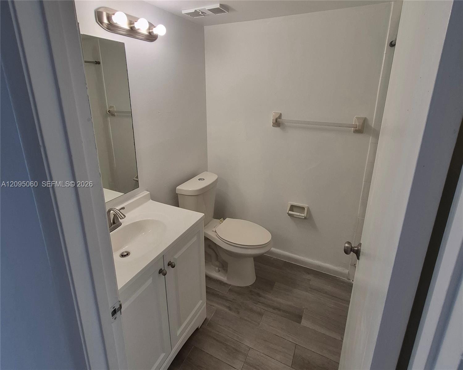 210 Lake Pointe Drive 210 — photo 7
