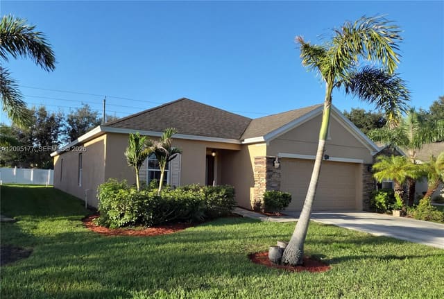8195 Westfield Circle, Vero Beach, FL 32966
