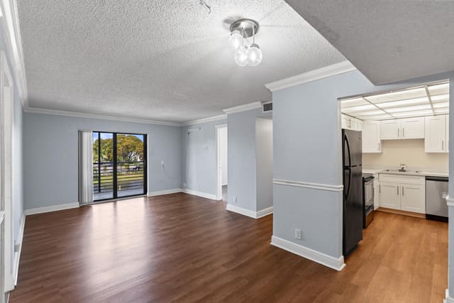 3700 N Pine Island Road 310, Sunrise, FL 33351