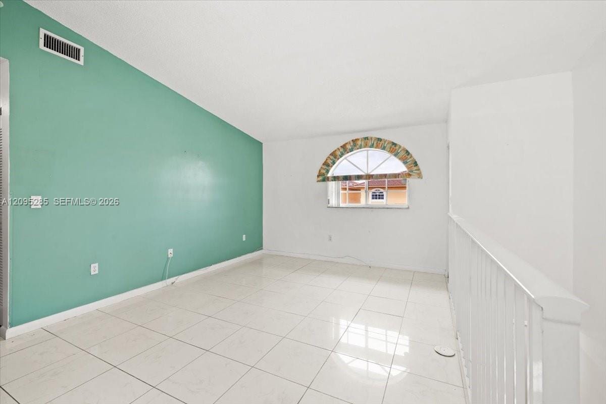 3554 W 80th Street 202 — photo 8