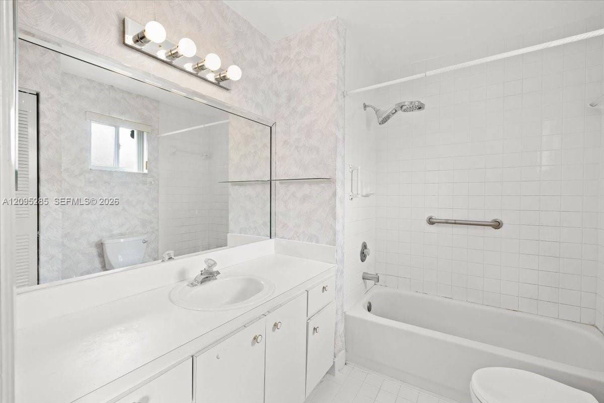 3554 W 80th Street 202 — photo 11