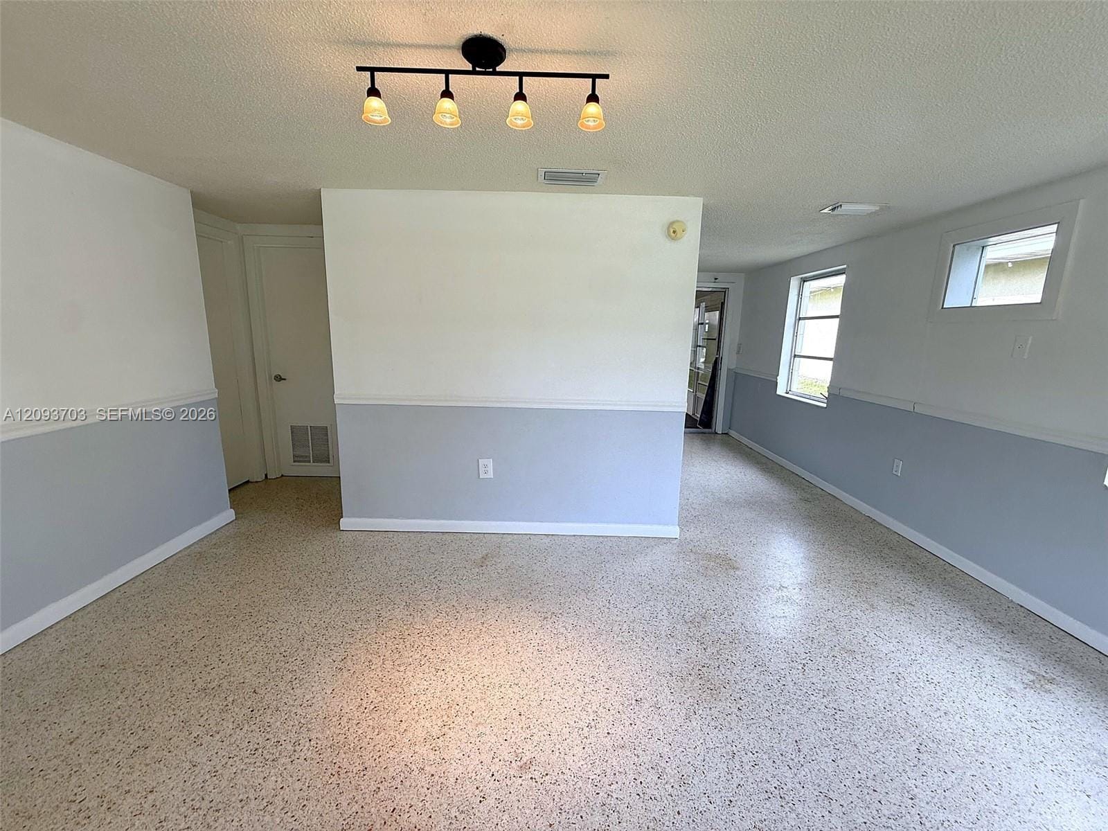 2619 Pompano Drive — photo 3
