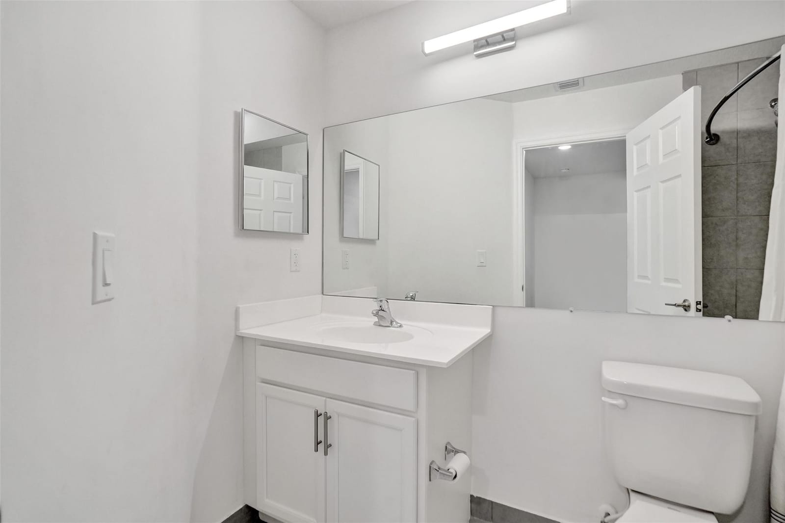 4748 SW 63rd Terrace — photo 10