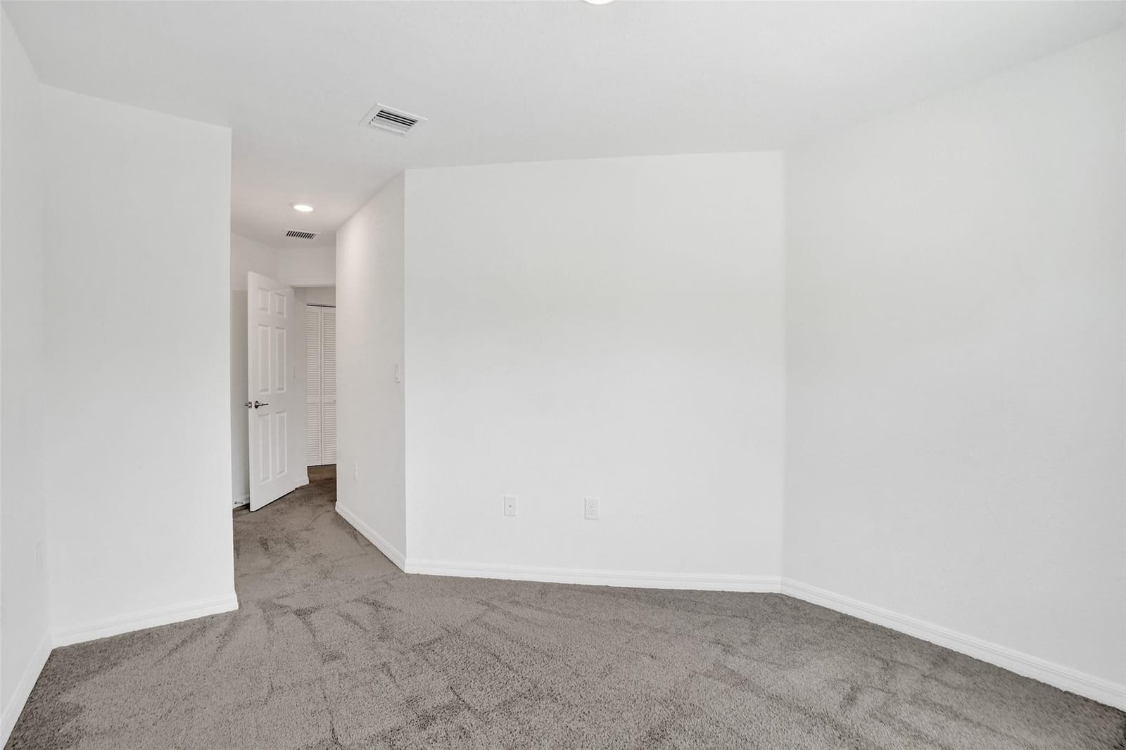 4748 SW 63rd Terrace — photo 11