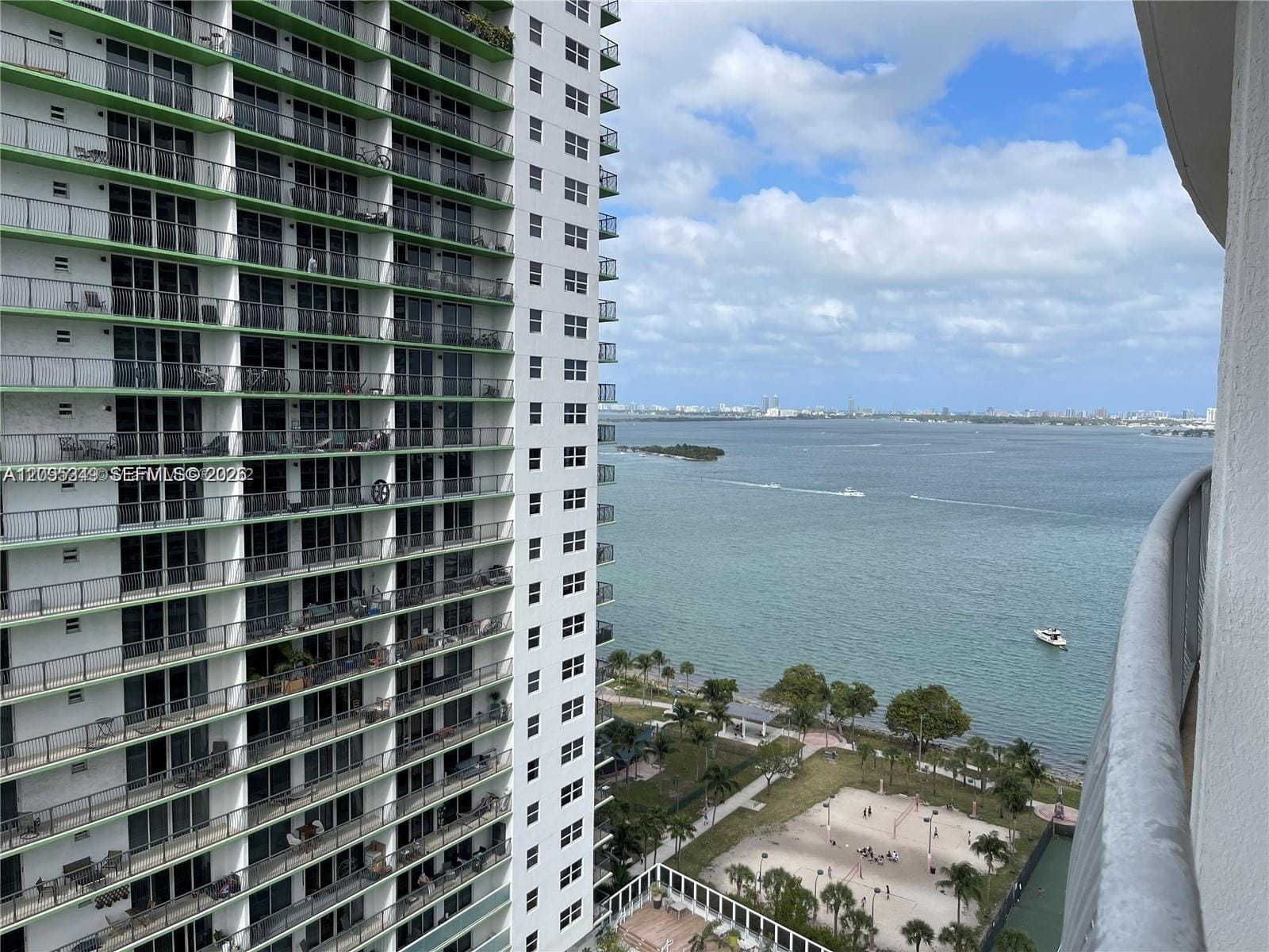 1750 N Bayshore Drive 2309 — photo 8
