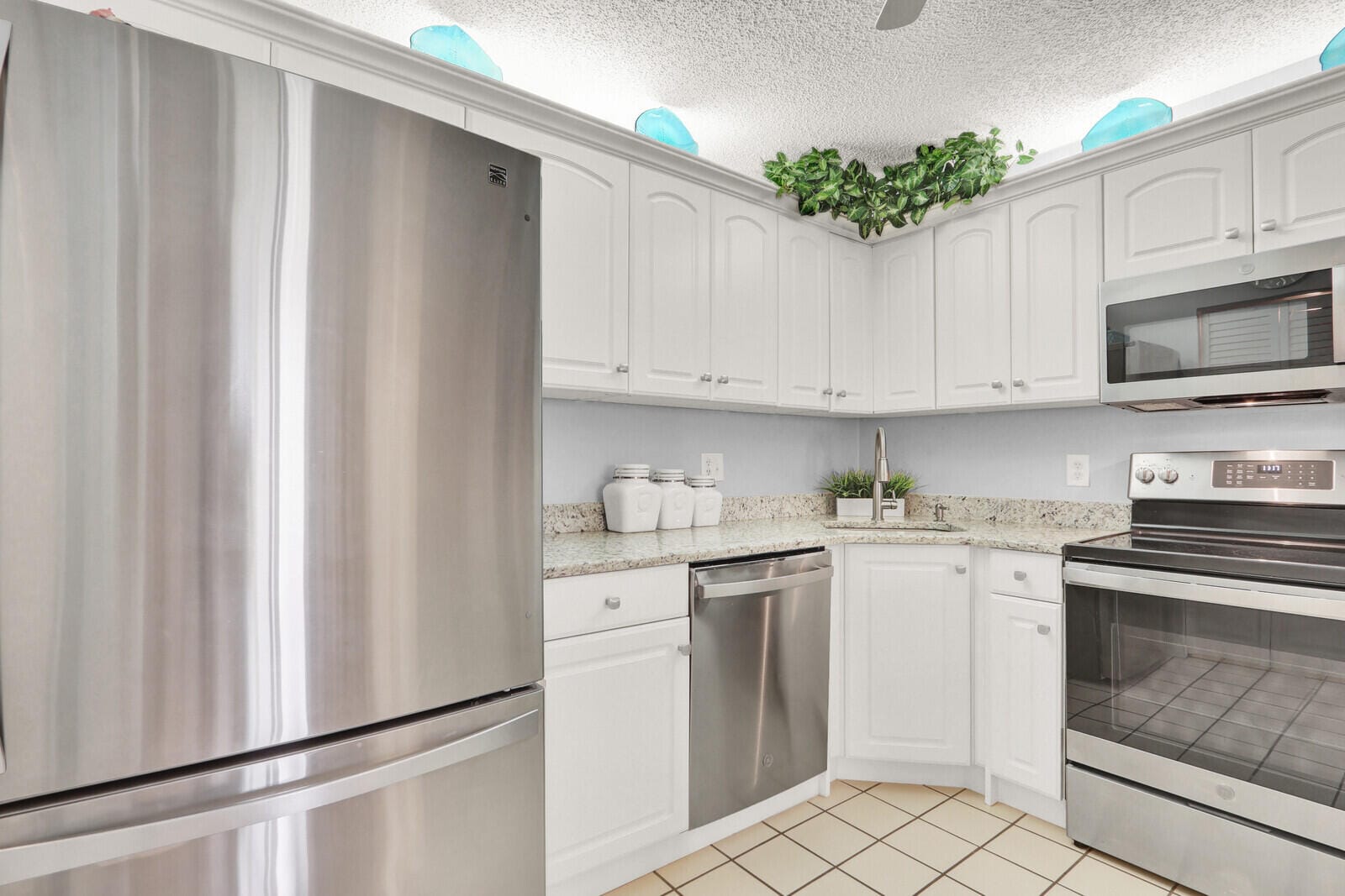 323 KNOTTY PINE Circle A-2 — photo 8