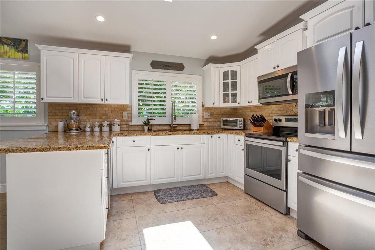 1110 SW 15th Street — photo 11