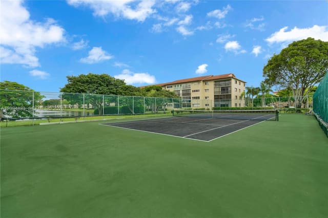 13105 SW 16th Court 412L, Pembroke Pines, FL 33027