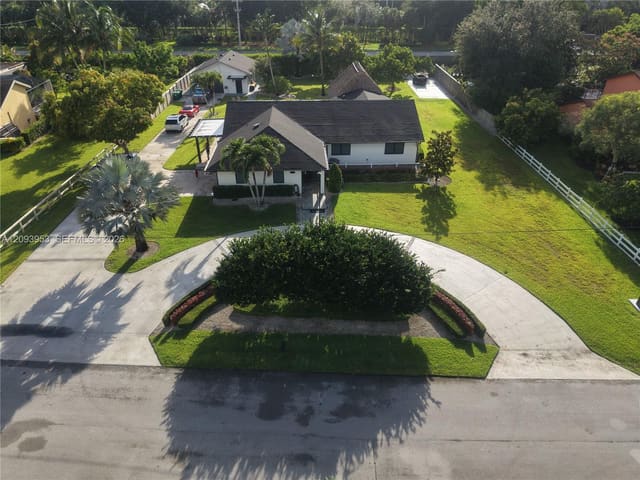 2751 SW 141st Terrace, Sequoia Estates, Davie, FL
