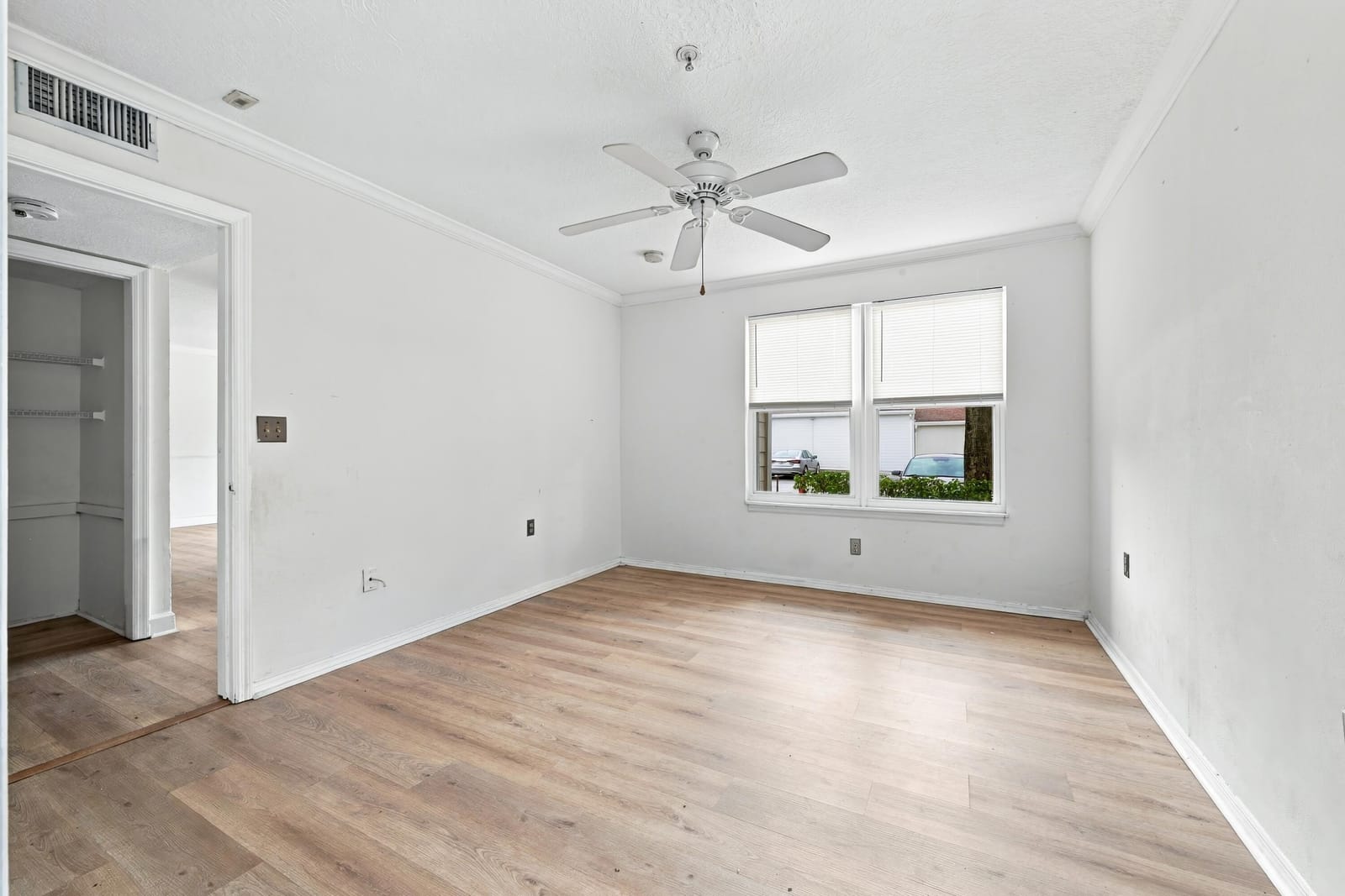 2303 N CONGRESS Avenue 11 — photo 11