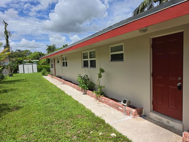 1235 NW 5TH 1-2, Fort Lauderdale, FL 33311
