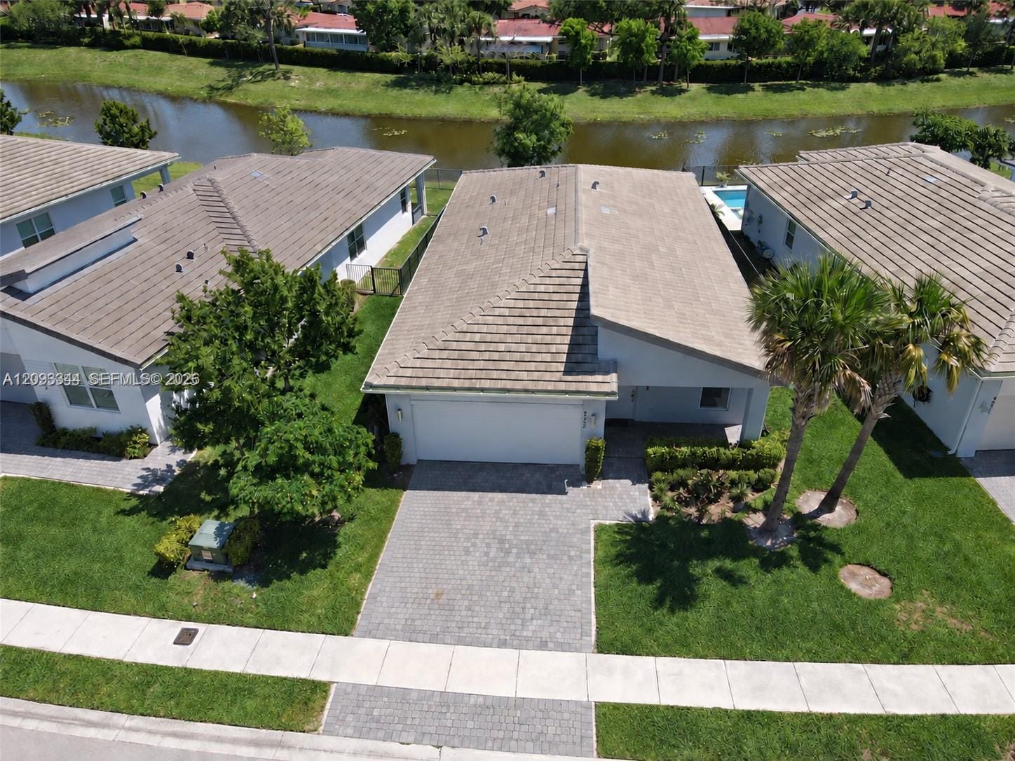 4242 Rosa Drive — photo 2