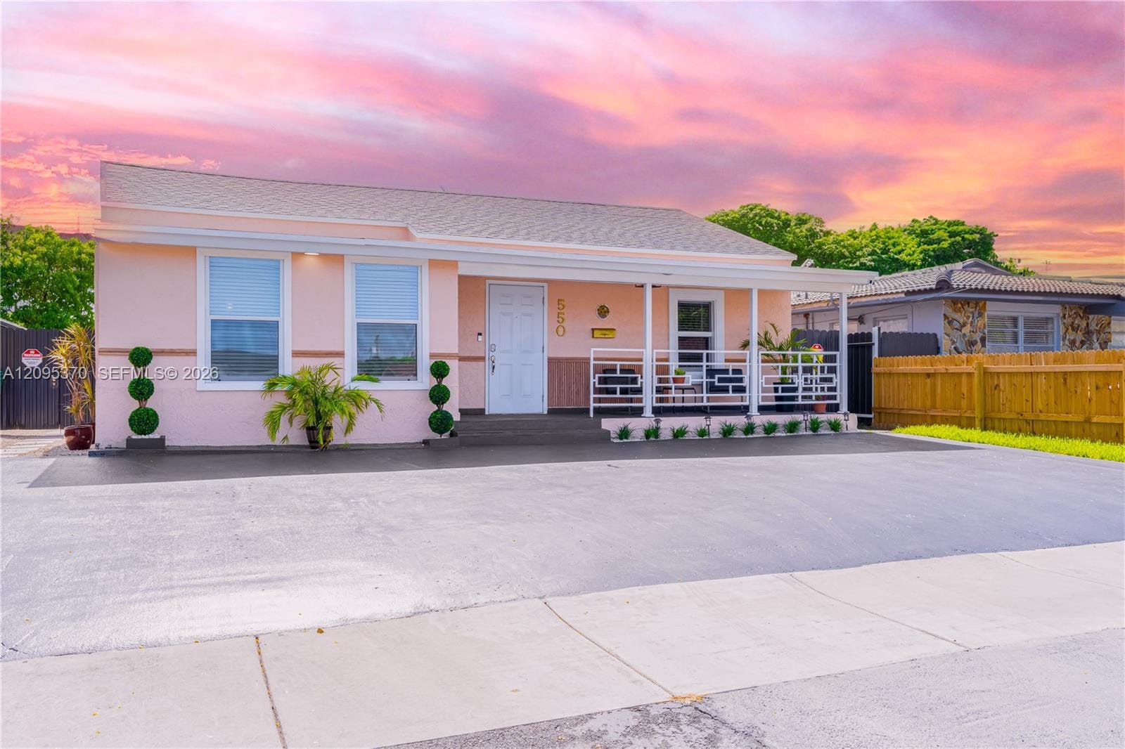 550 NW 43rd Place