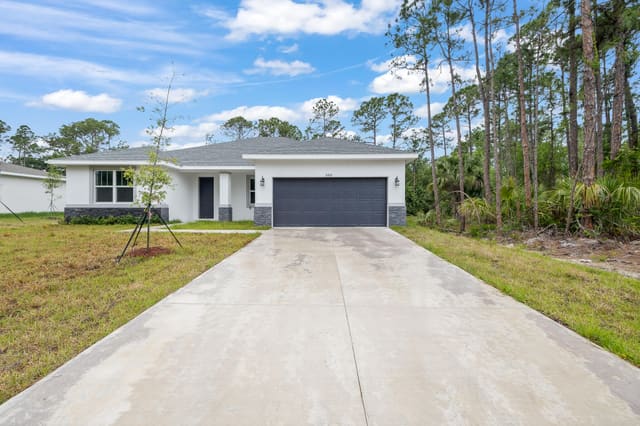 170 Silver Frost Street SE, Palm Bay, FL 32909