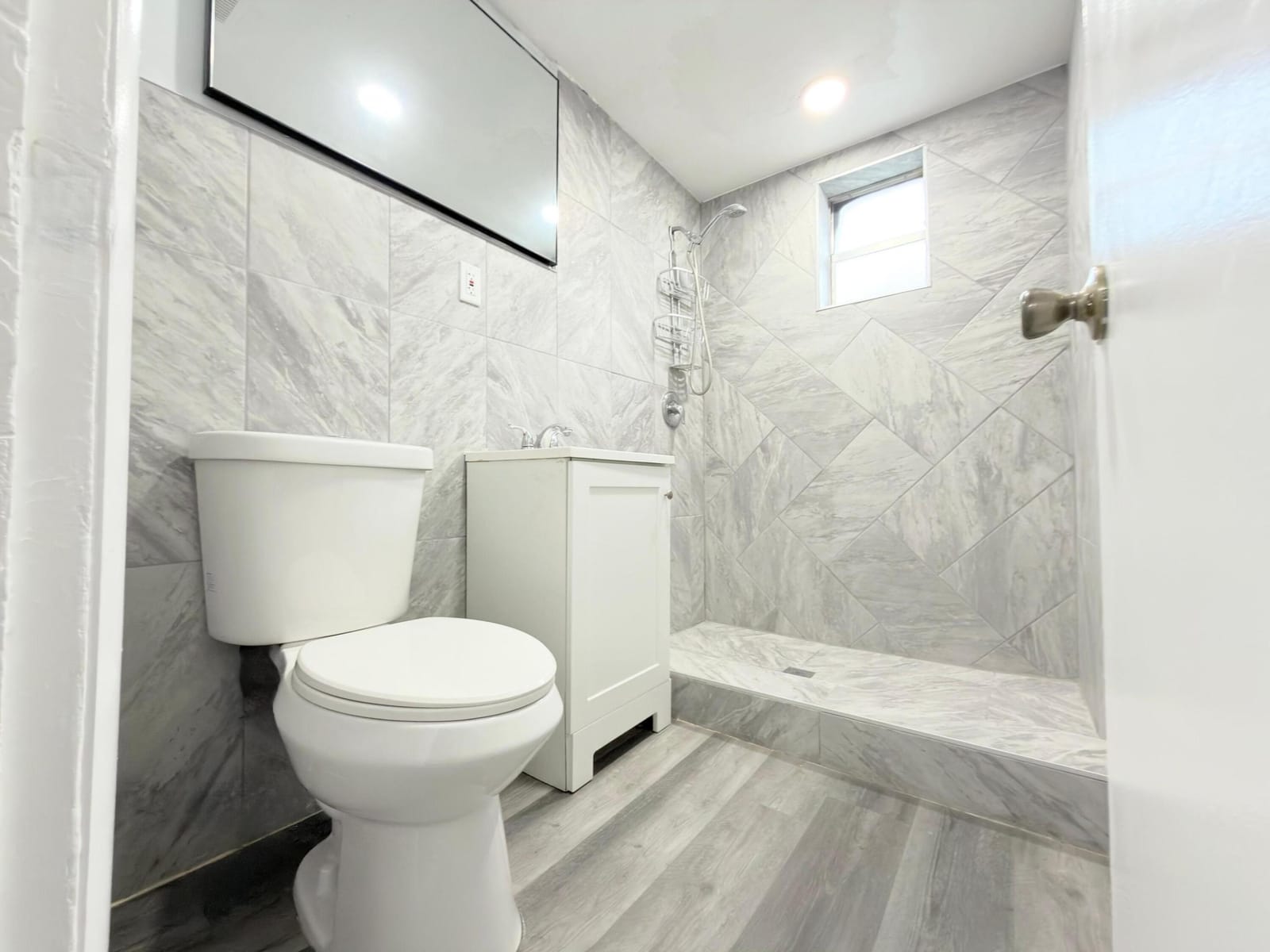 131 E 27TH Street 6, Riviera Beach, FL 33404 photo 2