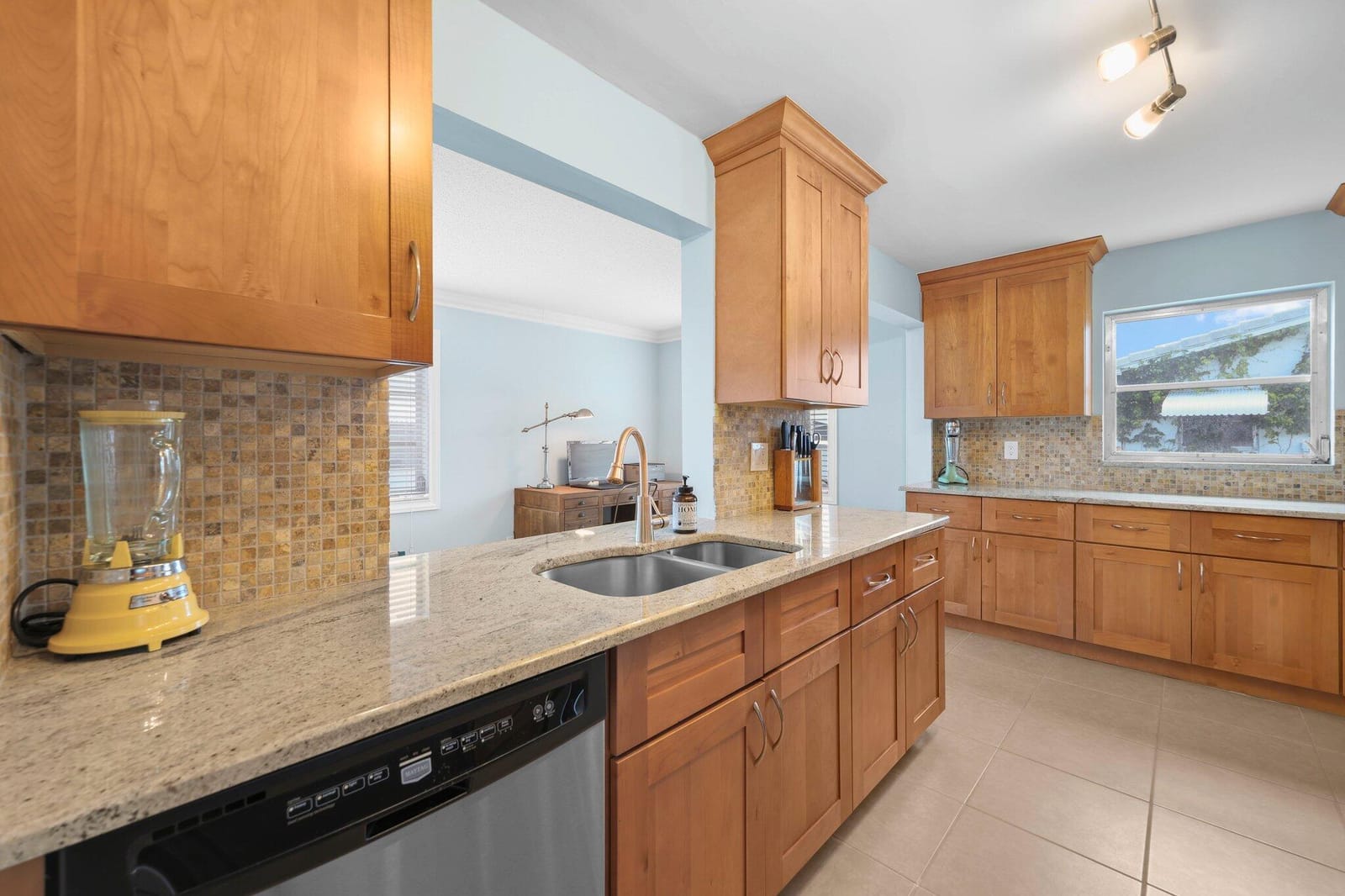 2114 SW 13th Place — photo 12