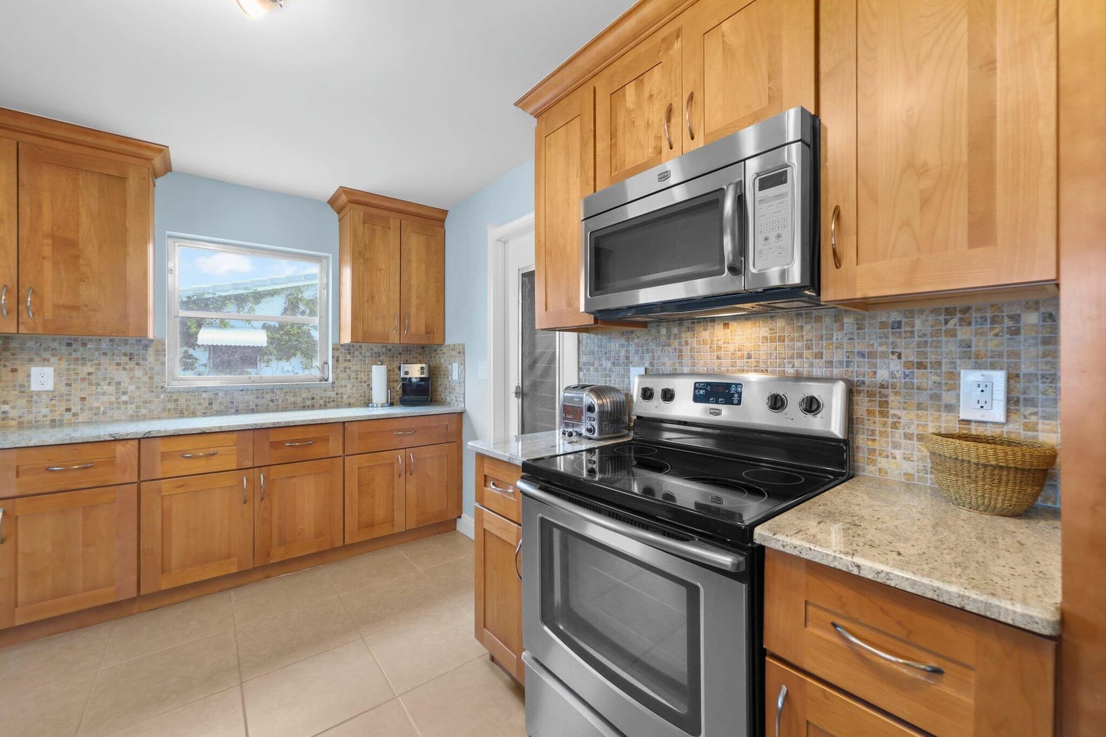 2114 SW 13th Place, Boynton Beach, FL 33426 photo 13