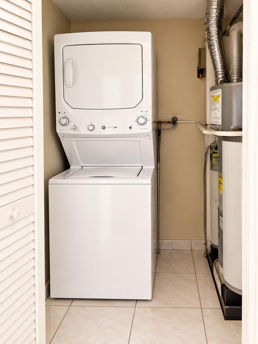 812 NE 2ND Street 2, Hallandale Beach, FL 33009 photo 17