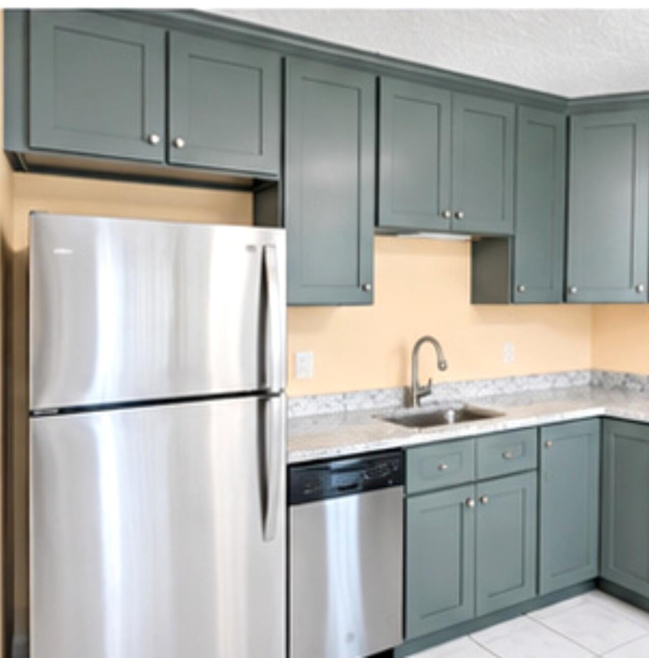 812 NE 2ND Street 2, Hallandale Beach, FL 33009 photo 3