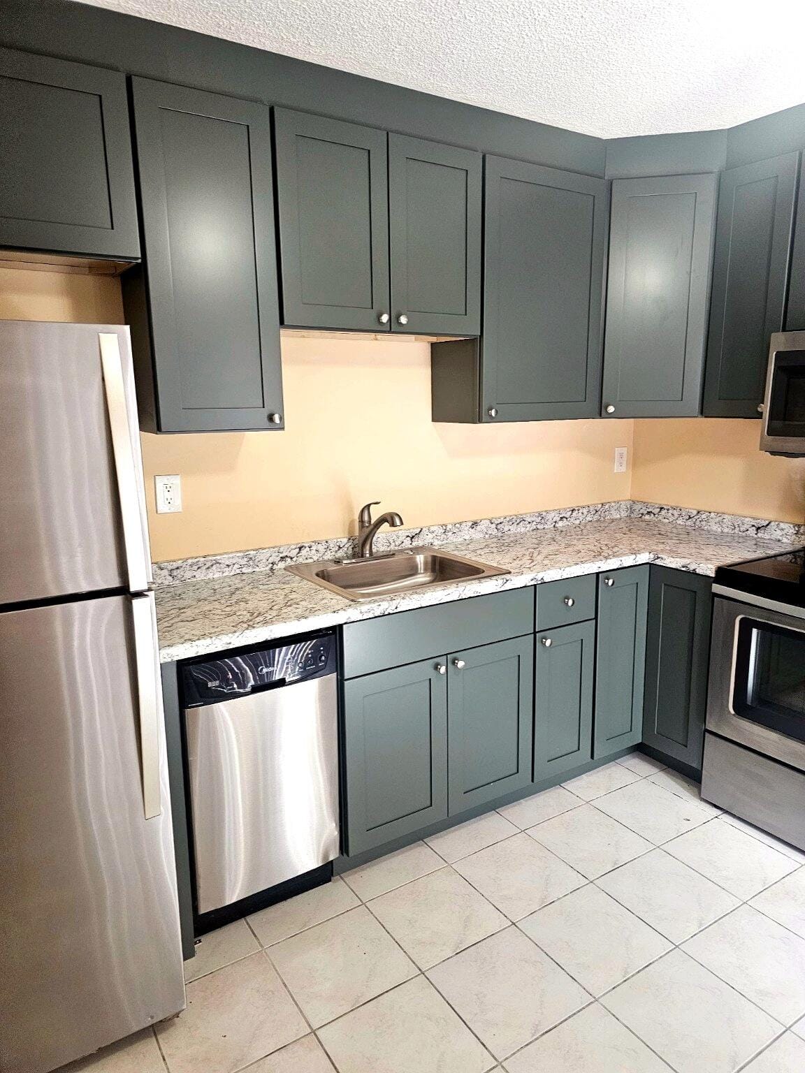 812 NE 2ND Street 2, Hallandale Beach, FL 33009 photo 5