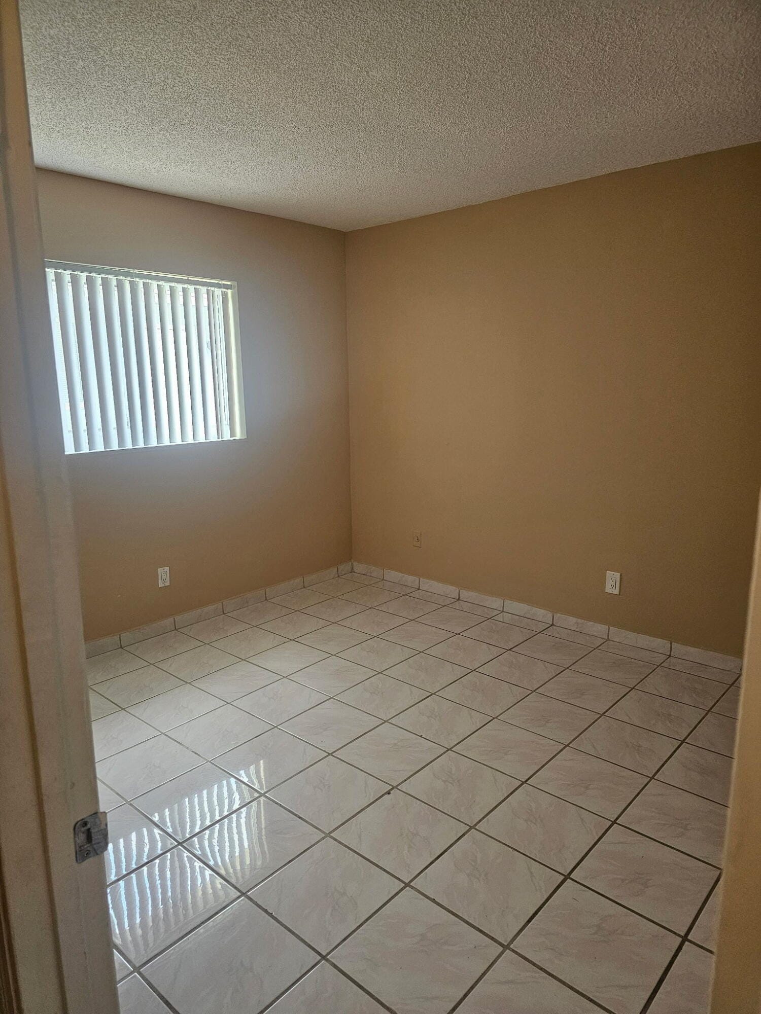 812 NE 2ND Street 2, Hallandale Beach, FL 33009 photo 8