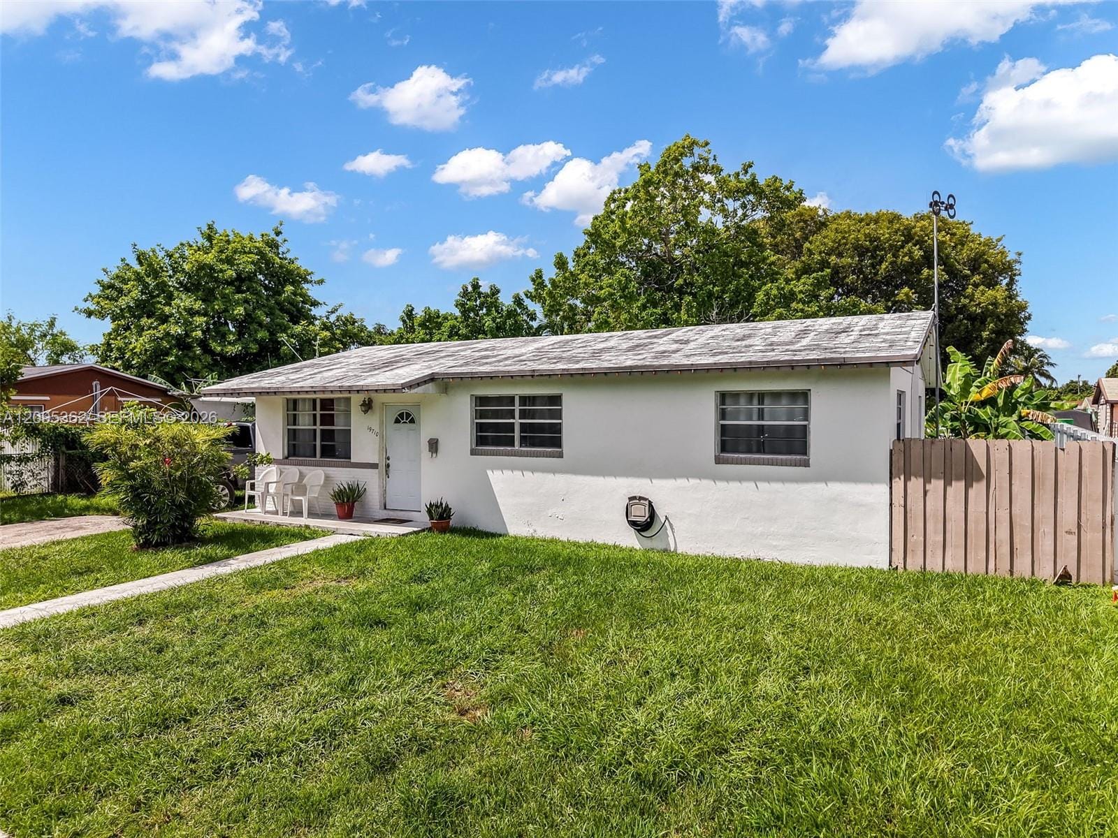 19710 SW 114th Place, Miami, FL 33157 - photo 1 of 30