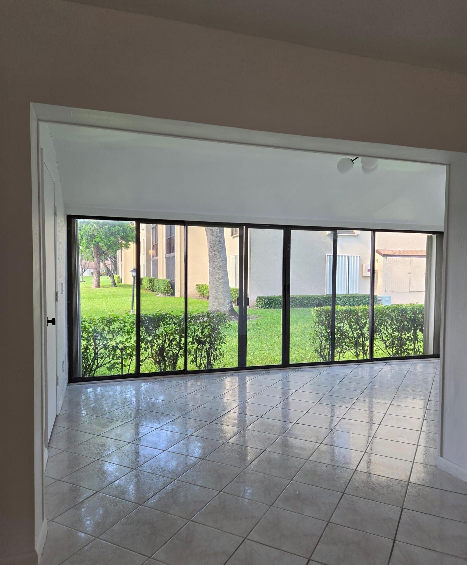 625 SEA PINE Way H — photo 12