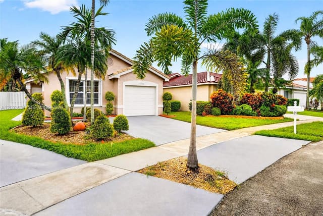 17736 SW 27th Court, Miramar, FL 33029