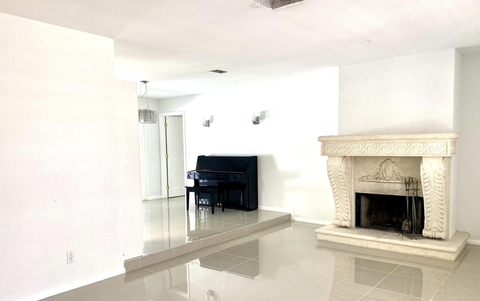 2327 WINDSOR Road, Palm Beach Gardens, FL 33410 photo 4